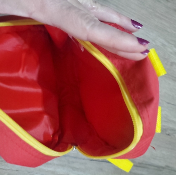 Disney Baby Winnie the Pooh Backpack with Harness - Picture 5 of 6